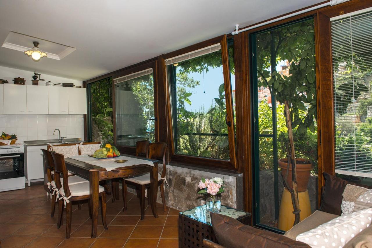 Villa Iolanda Charming House Positano Exterior foto